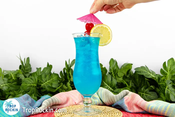Blue Lagoon Cocktail (+Best Tip!)