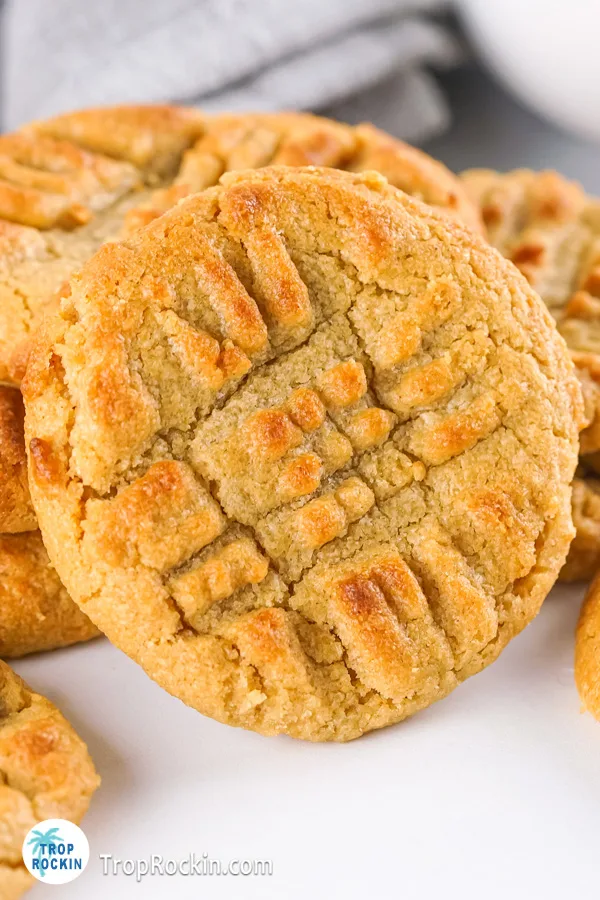Close up of an air fyrer peanut butter cookie.