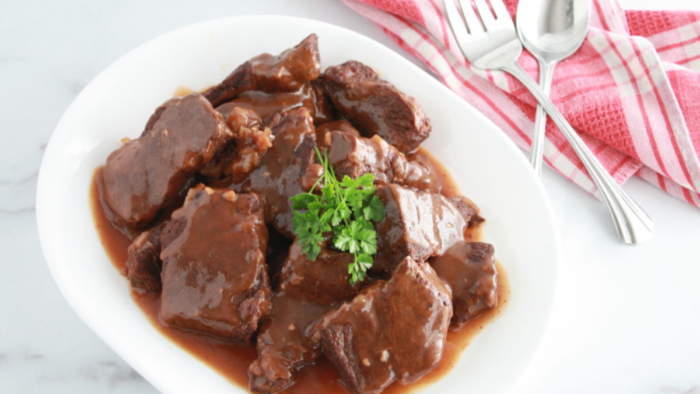 Short ribs with saucy gravy.